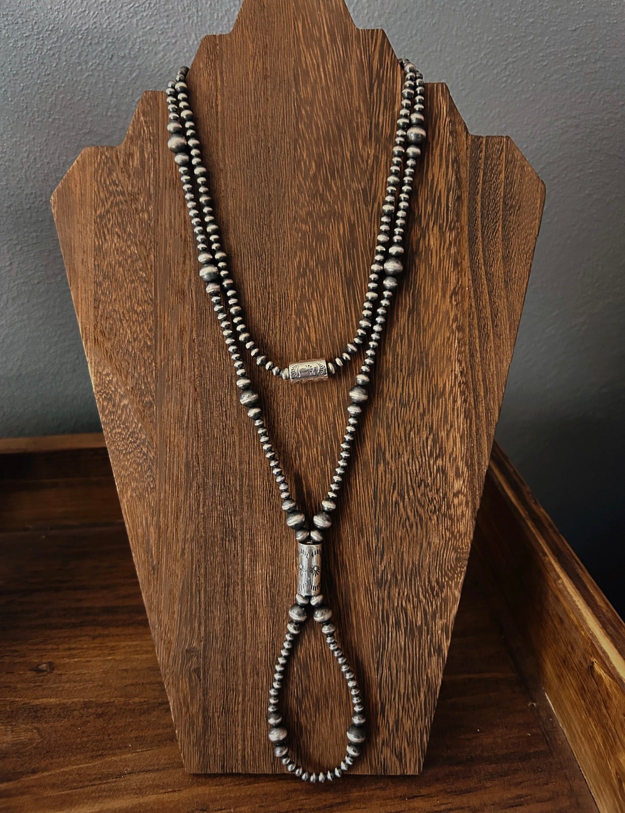 Barrel bead stack