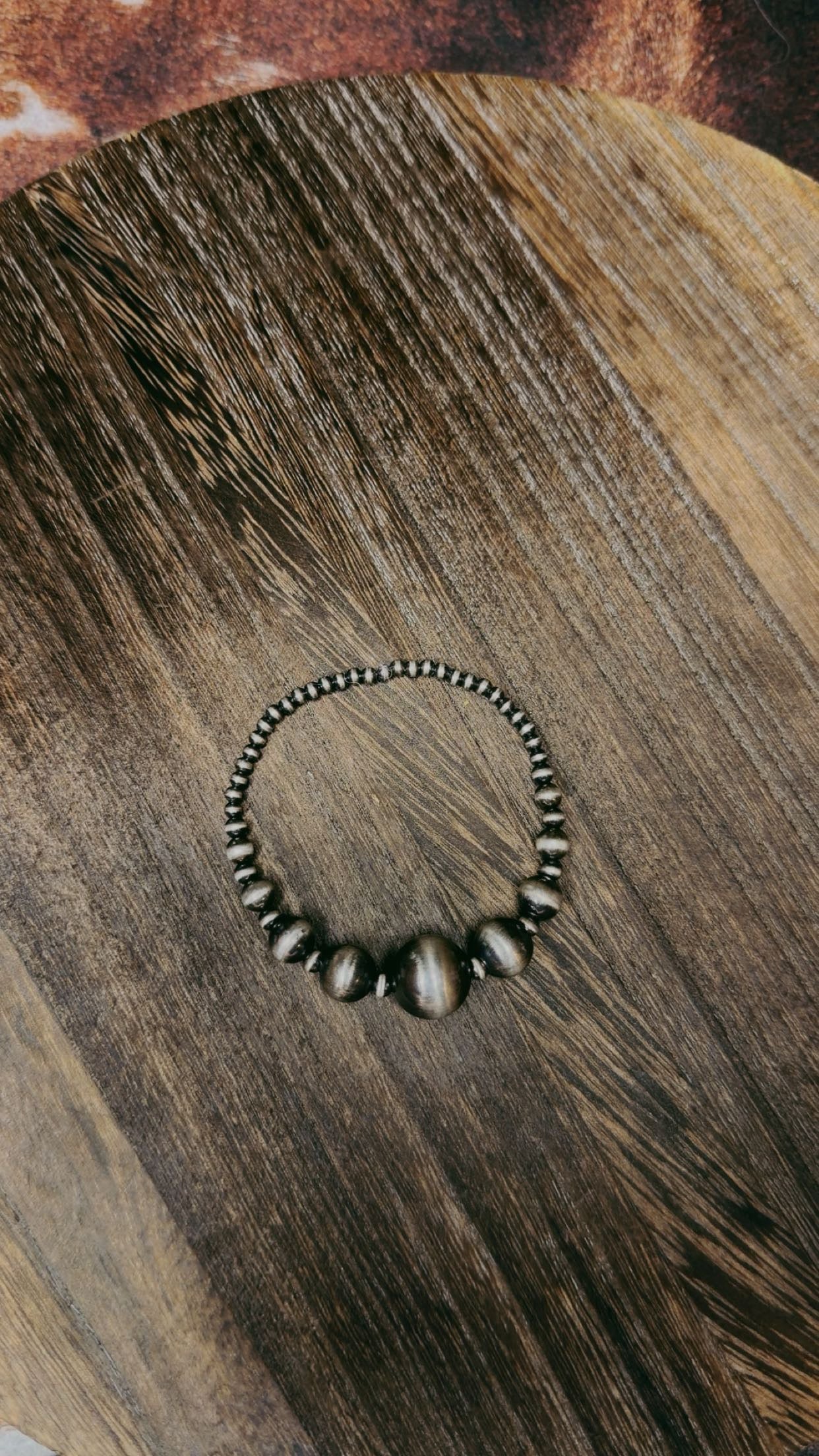 Pearl bracelets - stretchy or clasp