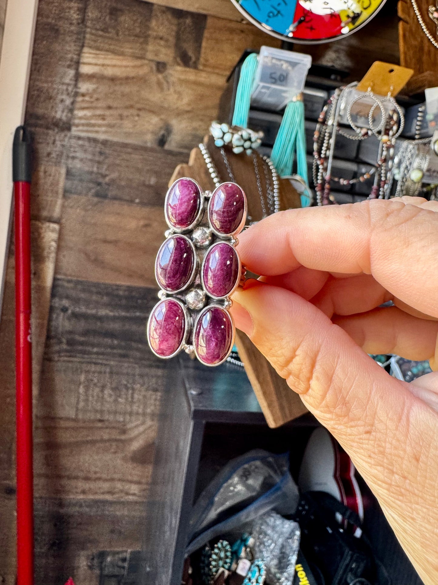 6-Stone Purple Spiny Oyster Ring – Size 8