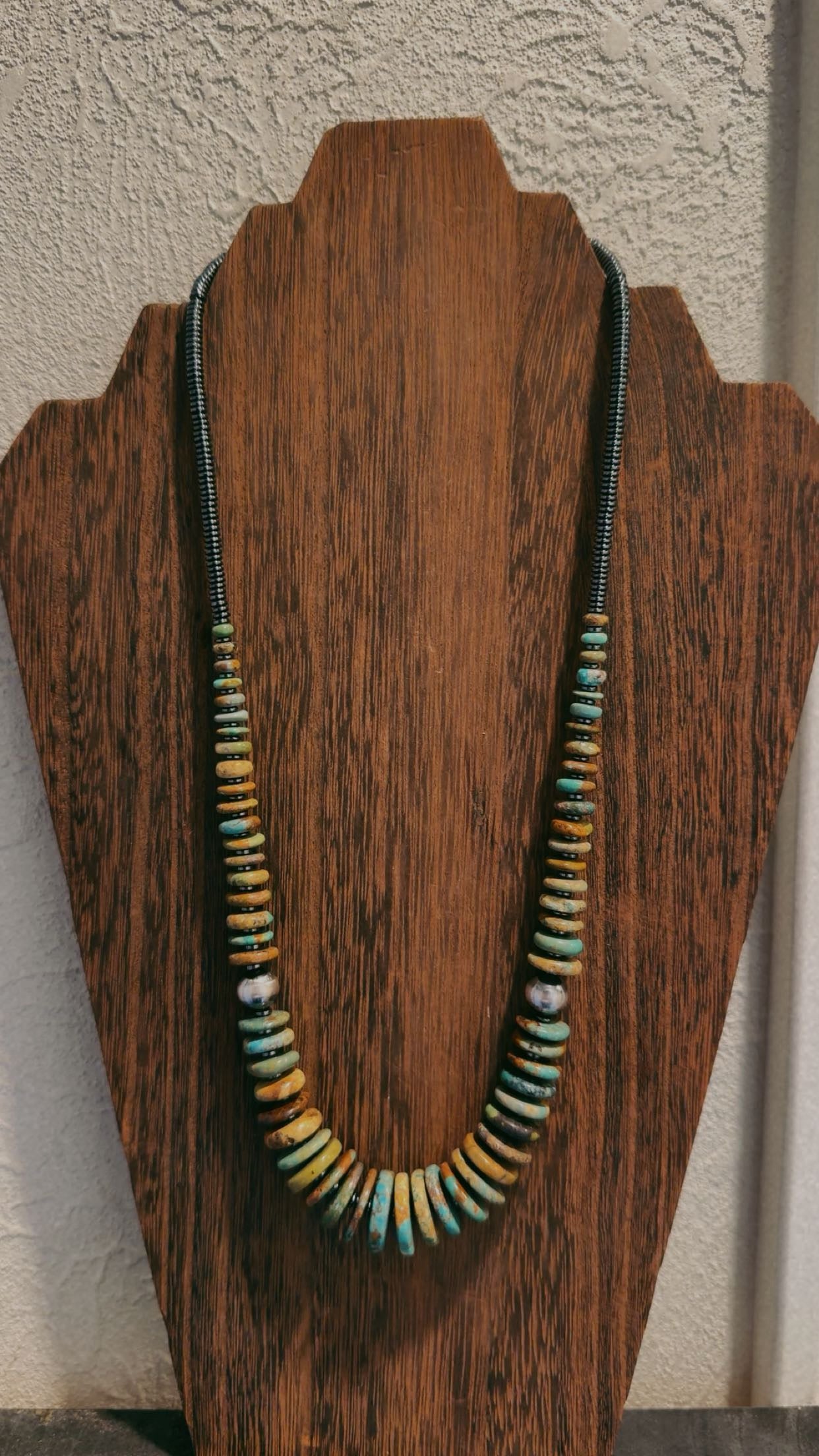 22" Green Turquoise Graduated