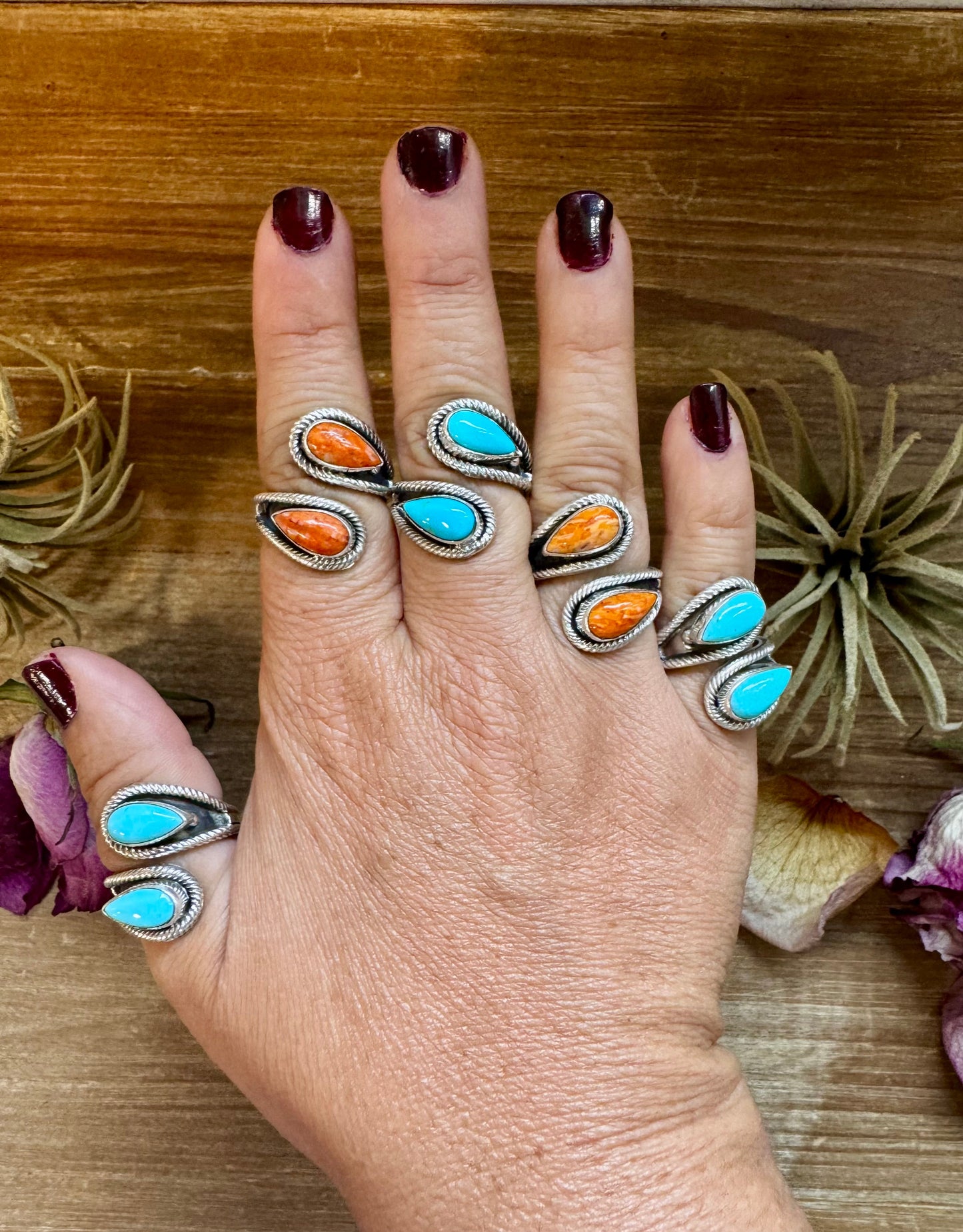 Turquoise or Spiny Oyster Ring – Multiple Sizes