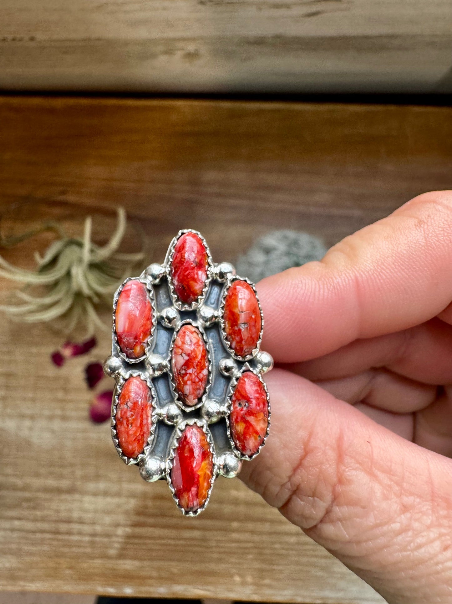 Cluster Ring - size 8 - Red Spiny