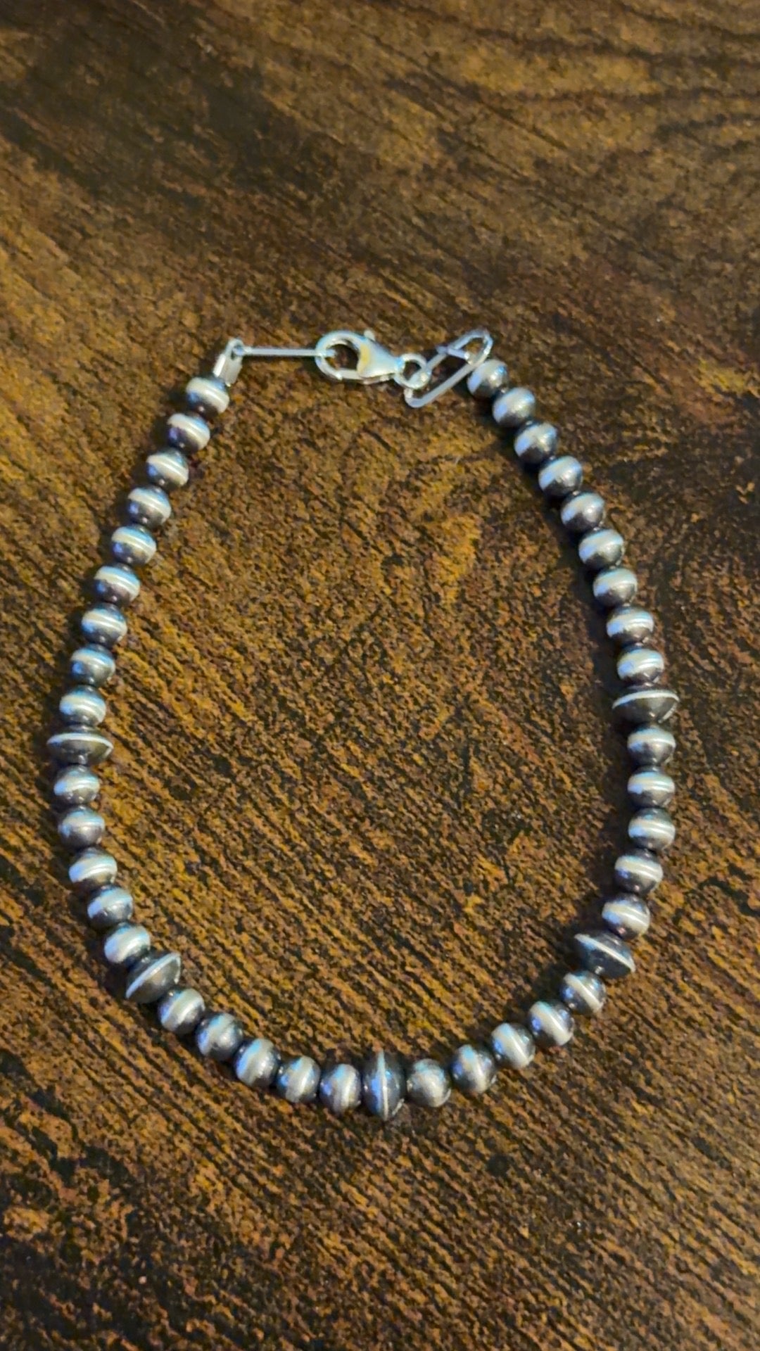 Pearl bracelets - stretchy or clasp