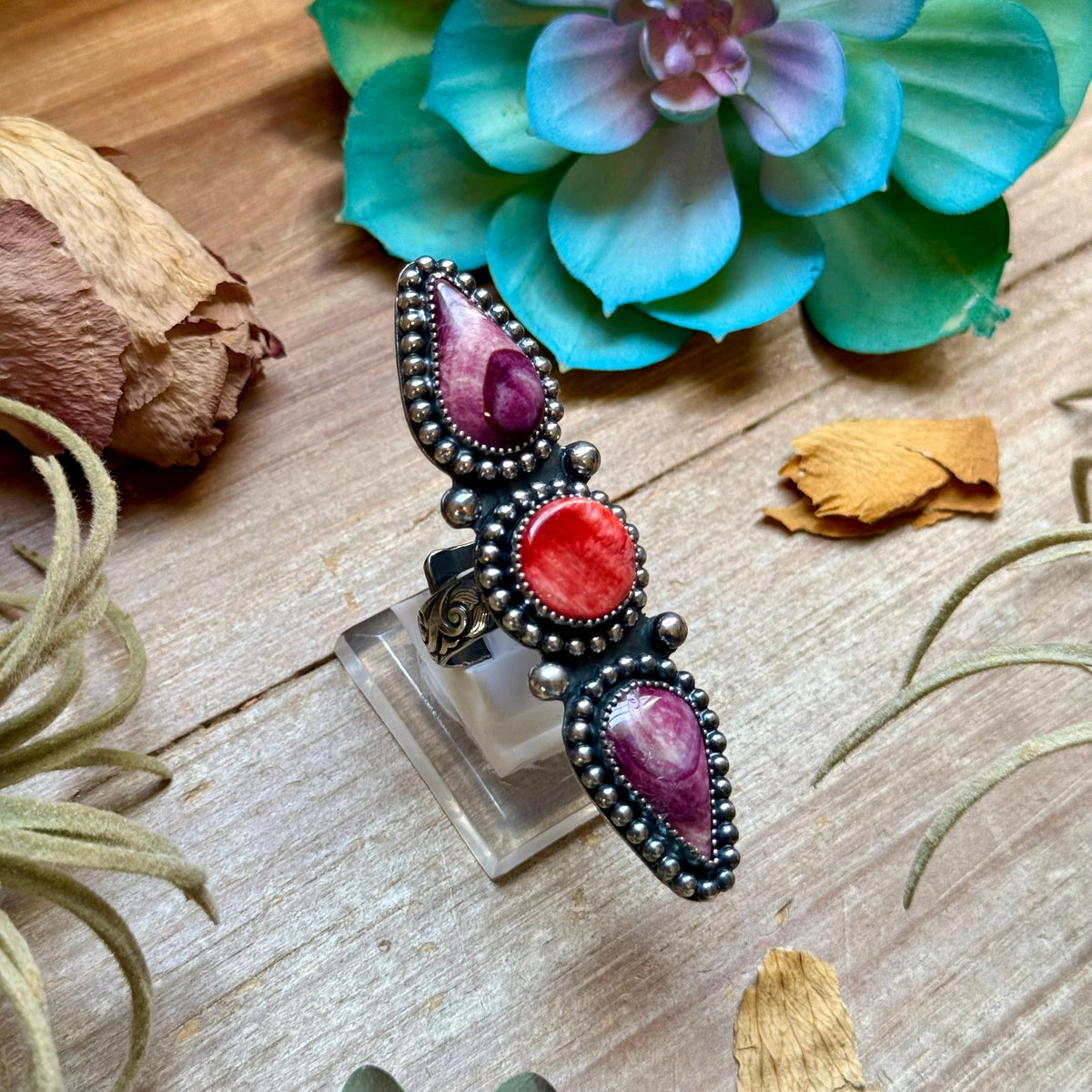 Three-Stone Purple & Red Spiny Oyster Sterling Silver - Adjustable