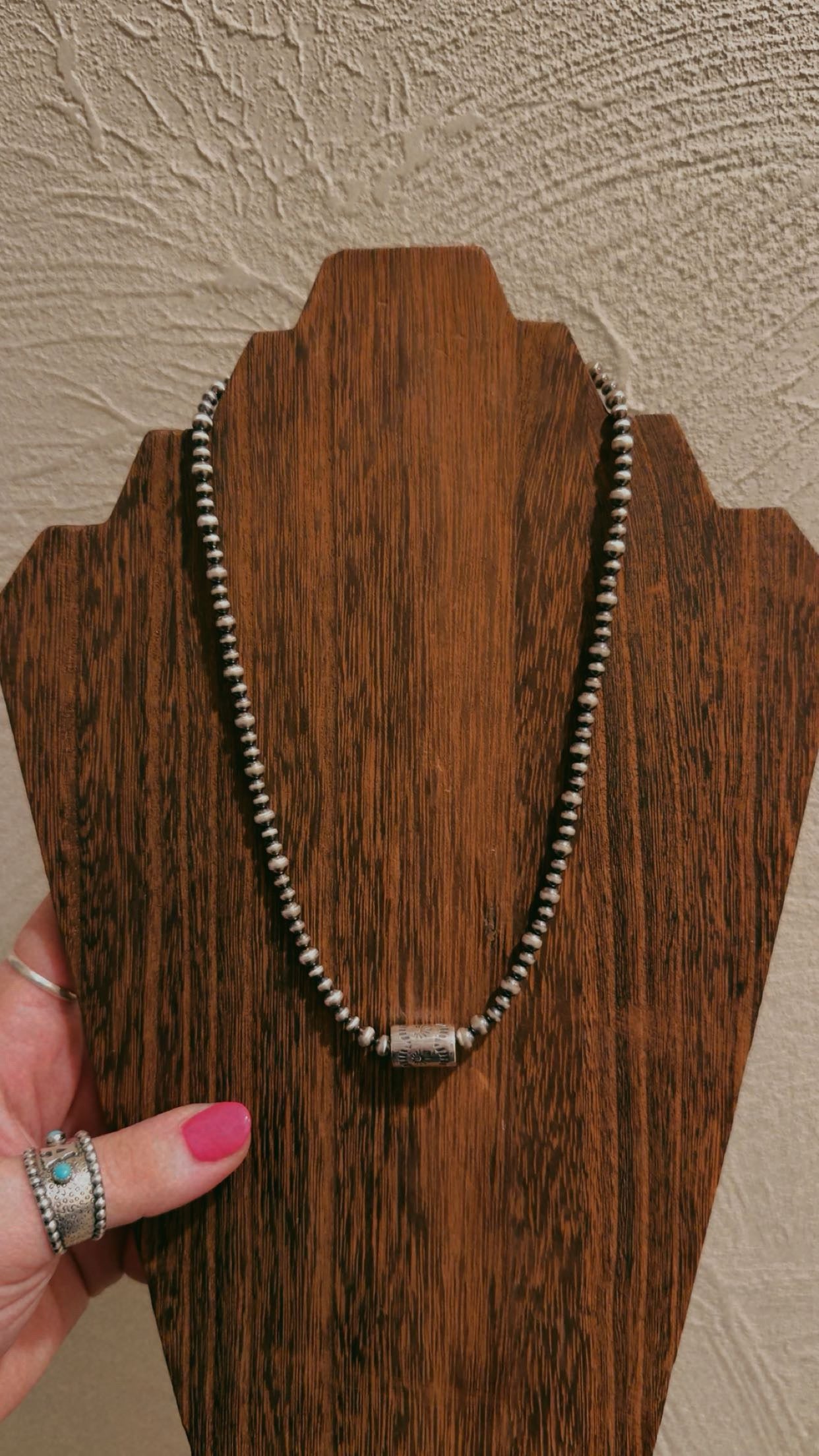 3MM/4MM barrel bead (16-18”)