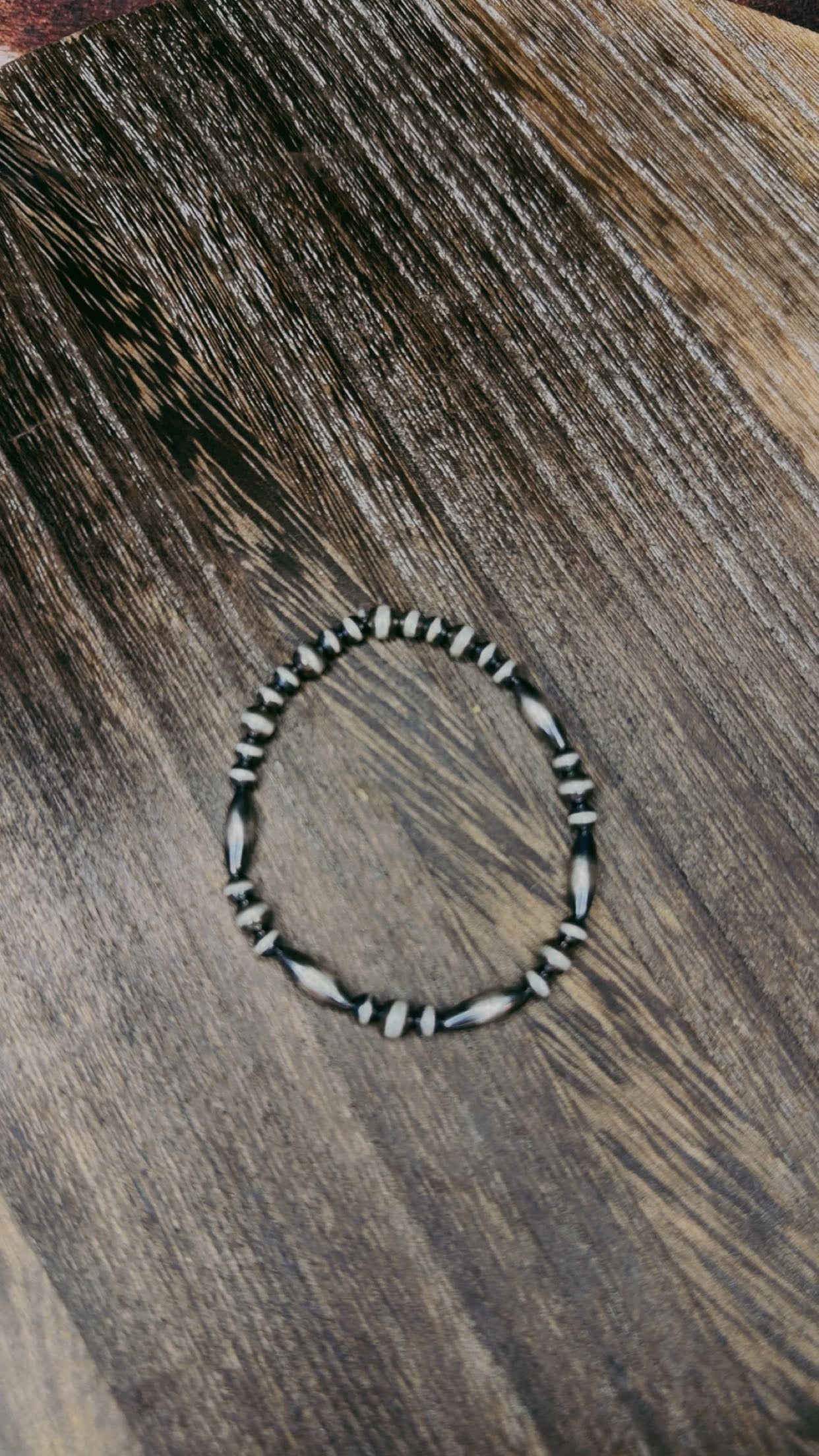 Pearl bracelets - stretchy or clasp