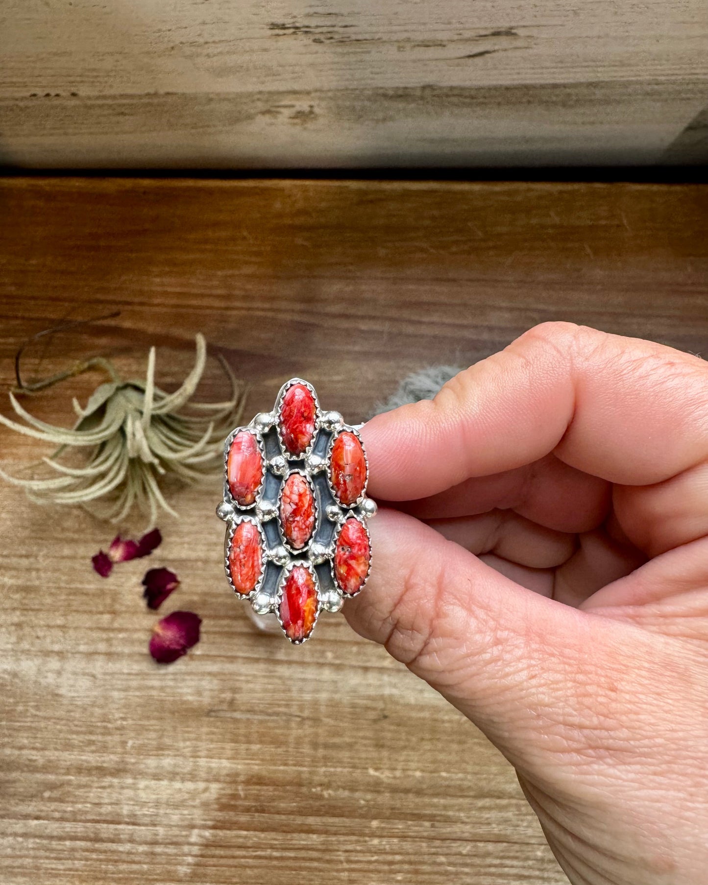 Cluster Ring - size 8 - Red Spiny