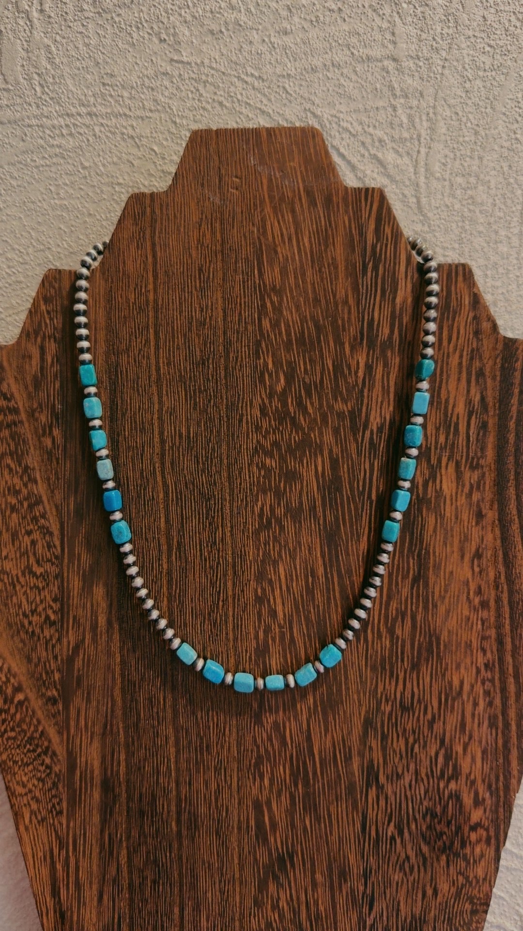 4MM with turquoise squares (16-20")