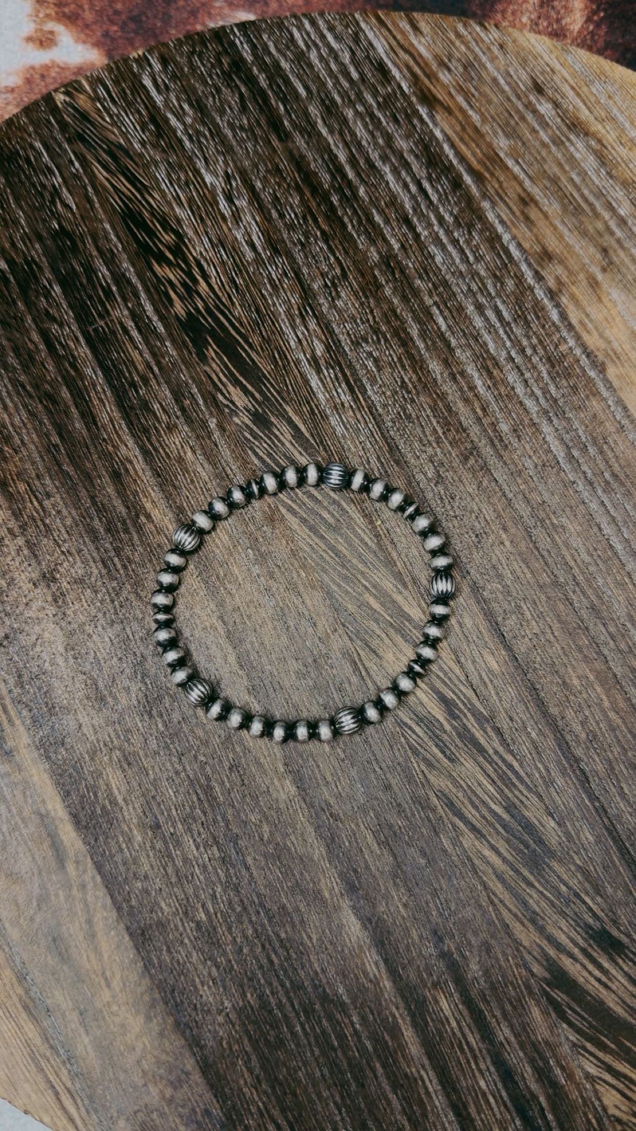 Pearl bracelets - stretchy or clasp