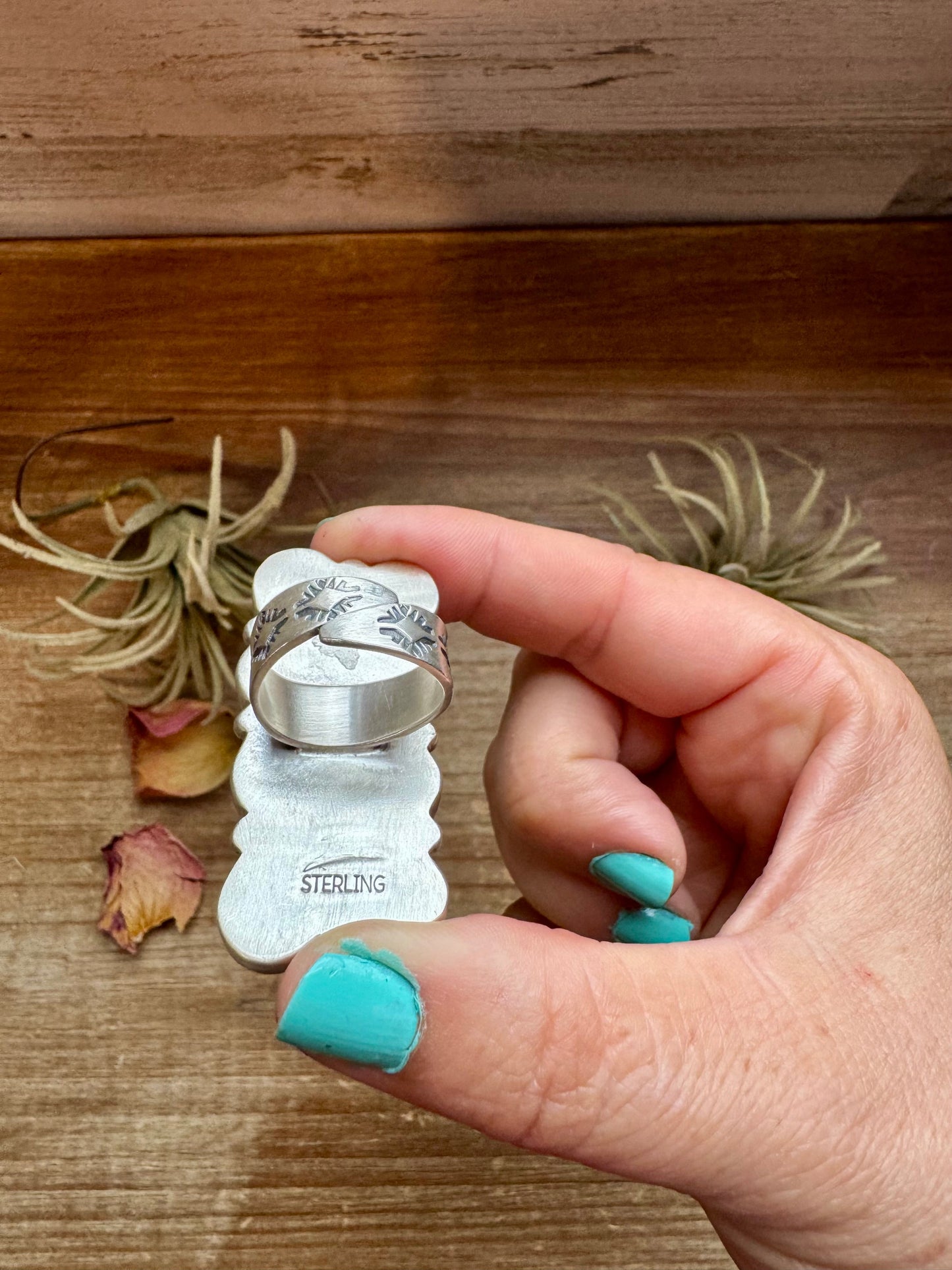 White Buffalo 8 stone Ring – Adjustable