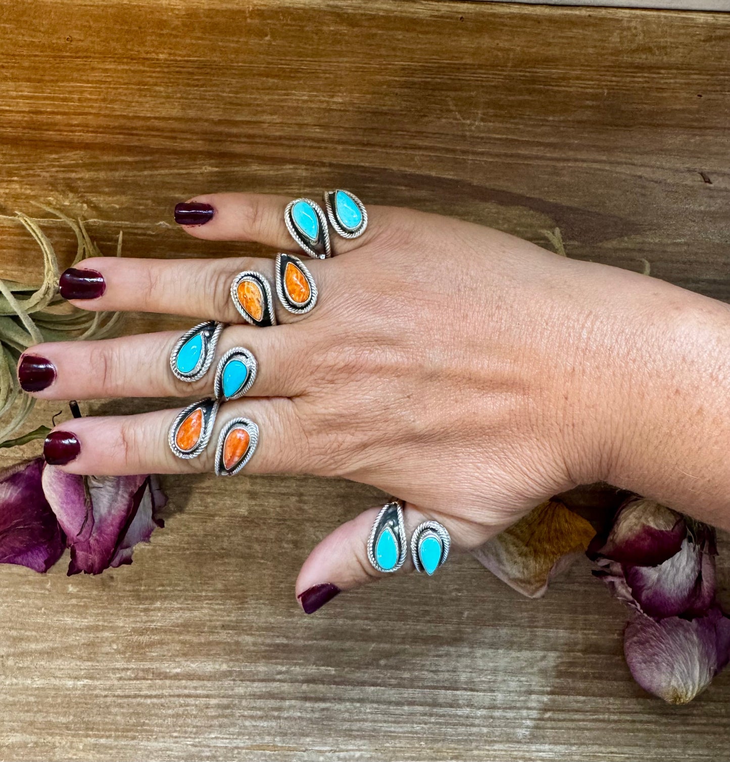 Turquoise or Spiny Oyster Ring – Multiple Sizes