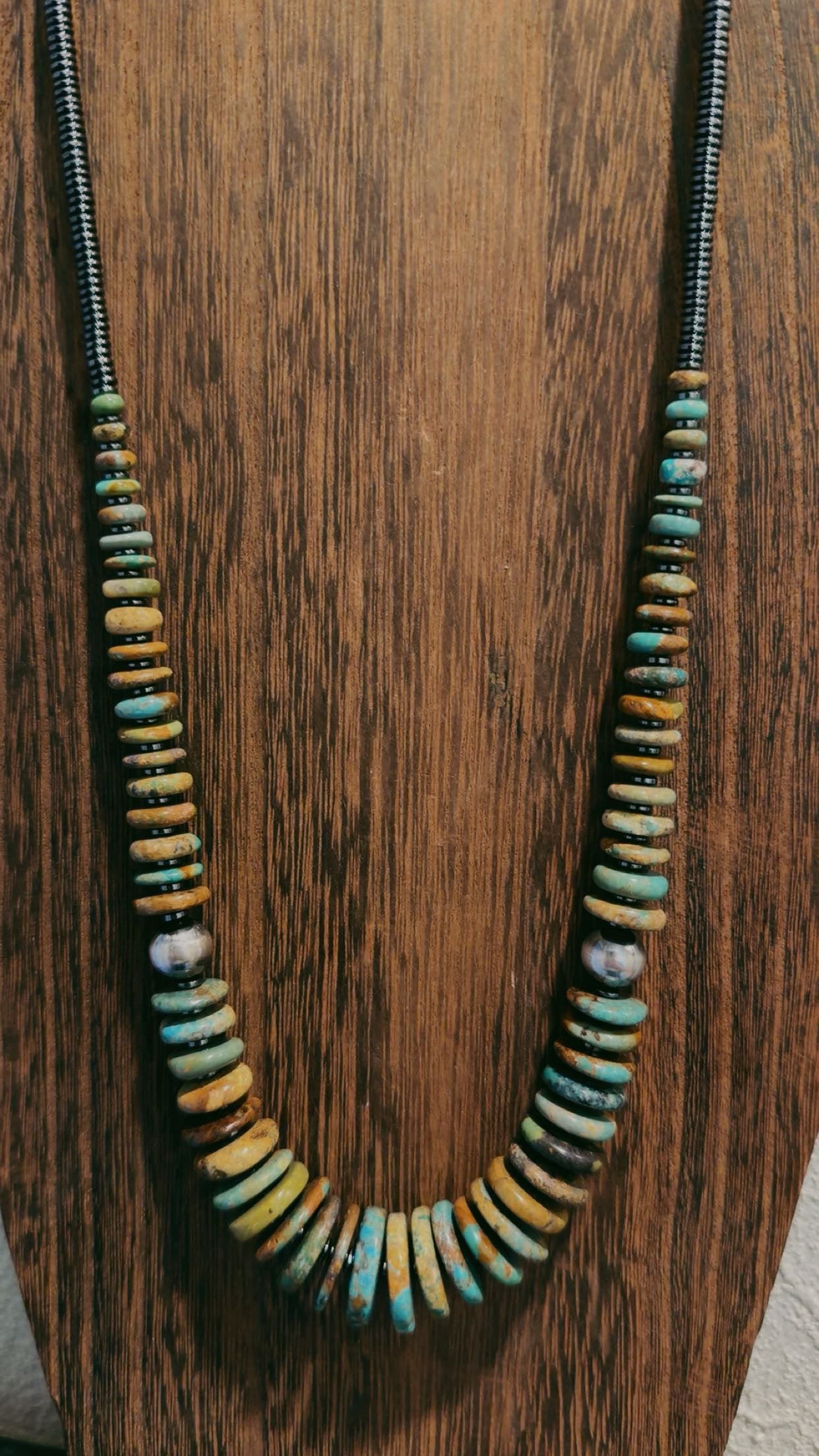 22" Green Turquoise Graduated