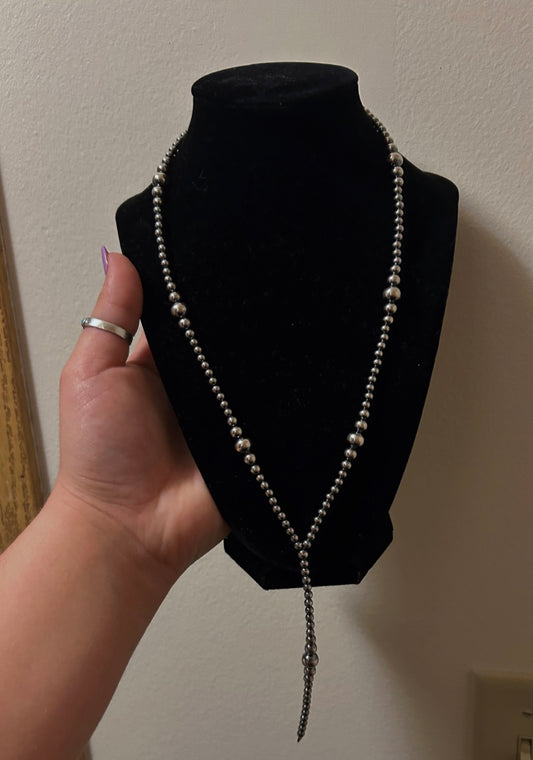 18" Graduated Lariat