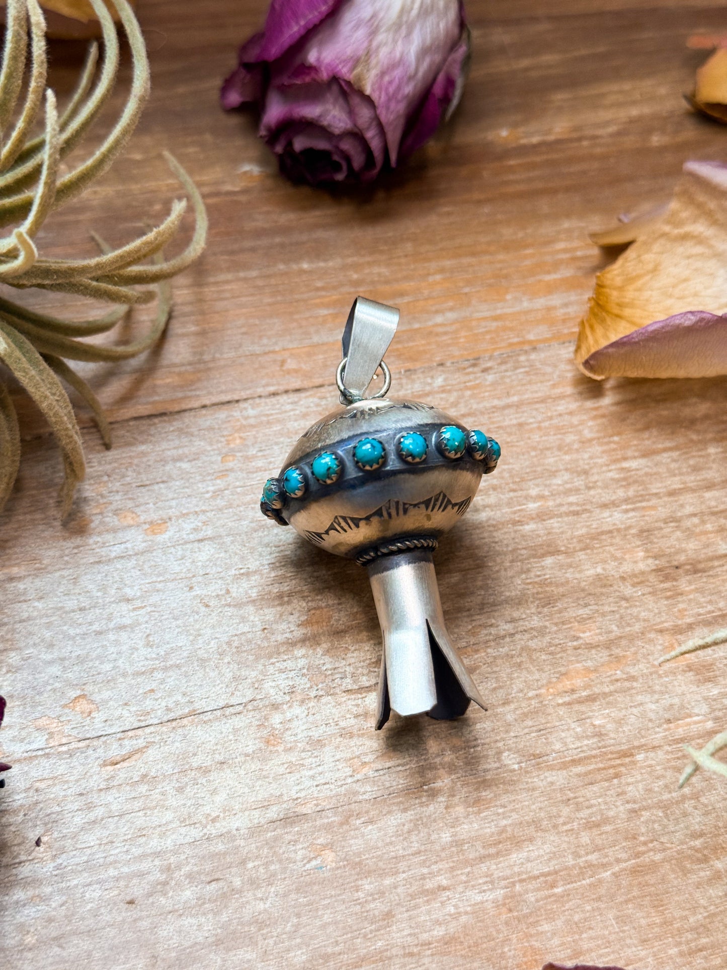 SS Blossom Pendant with Kingman Turquoise