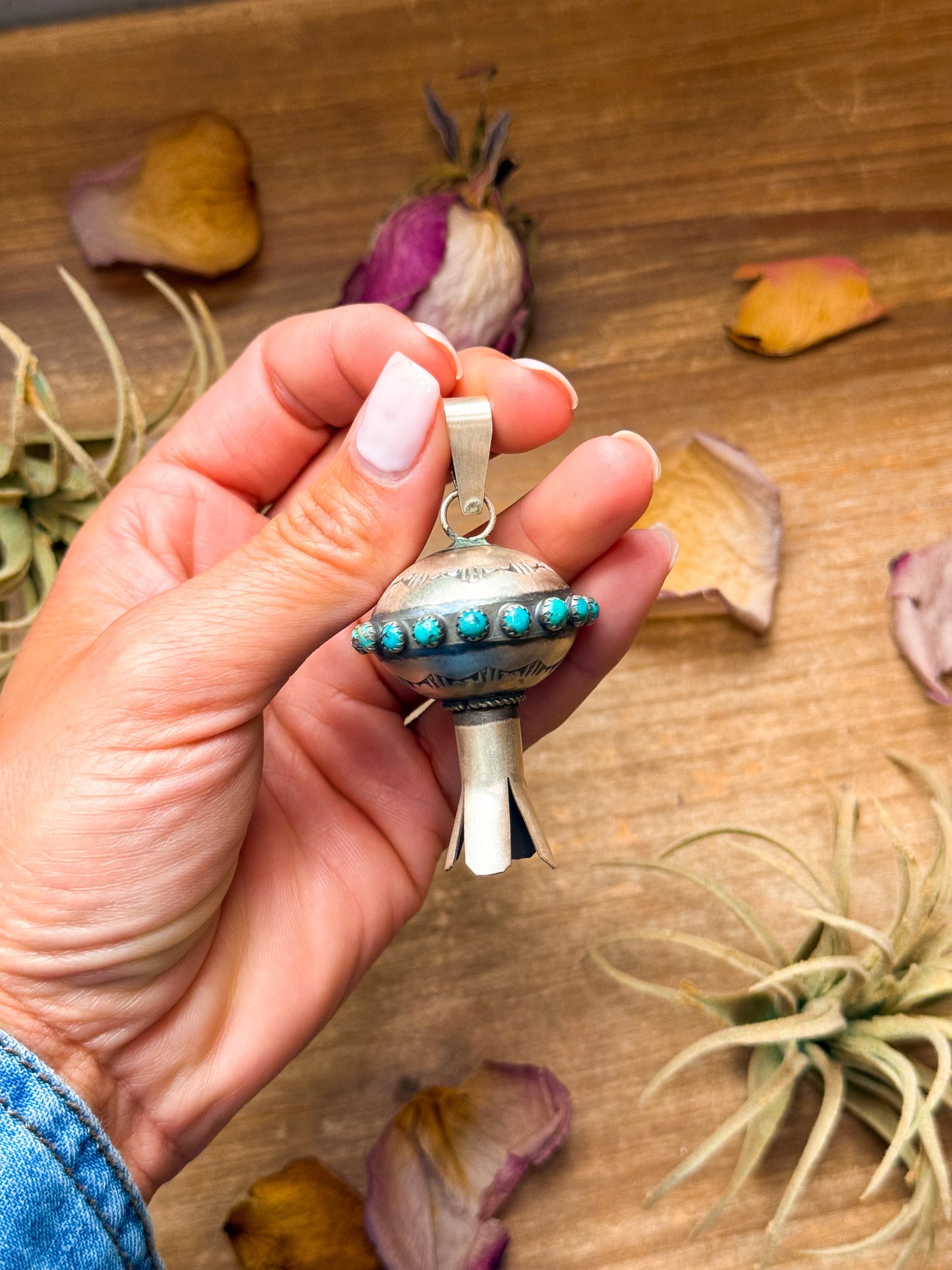 SS Blossom Pendant with Kingman Turquoise