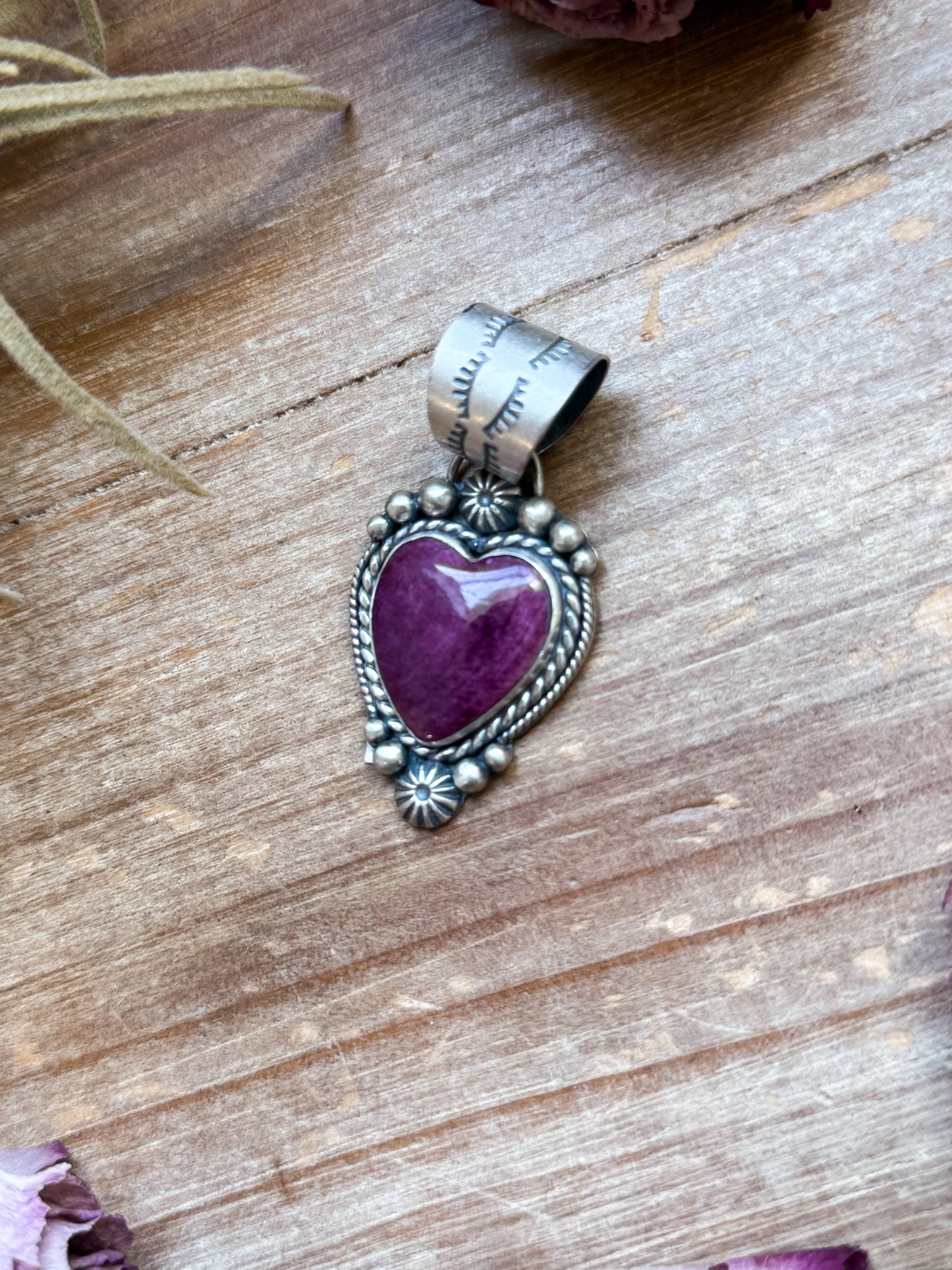 SS Purple Spiny Oyster Heart Pendant – Handmade by Shay Pfeiffer
