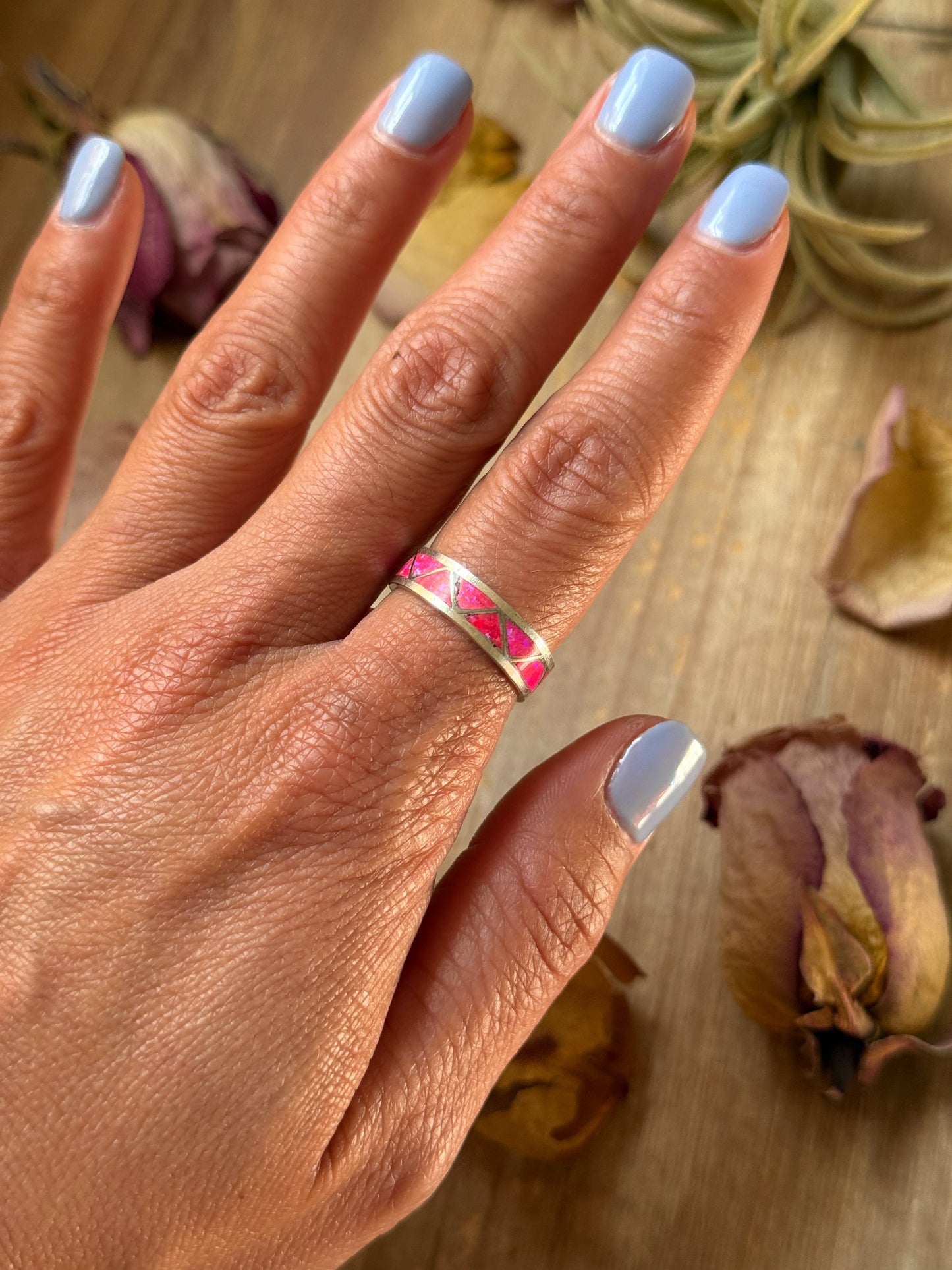 Sterling Silver Pink Opal Inlay Band Ring – Size 9
